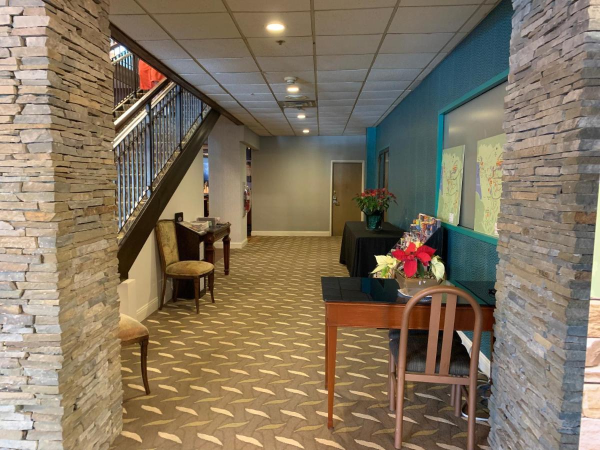 Split Rock Resort Lake Harmony Ngoại thất bức ảnh